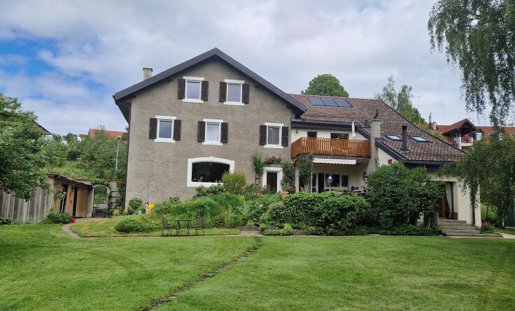 Superbe demeure plurifamiliale comprenant trois appartements