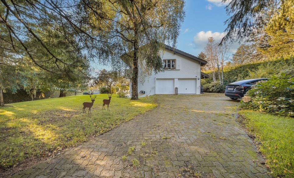 BIEN D'EXCEPTION SUR GRANDE PARCELLE ARBORÉE