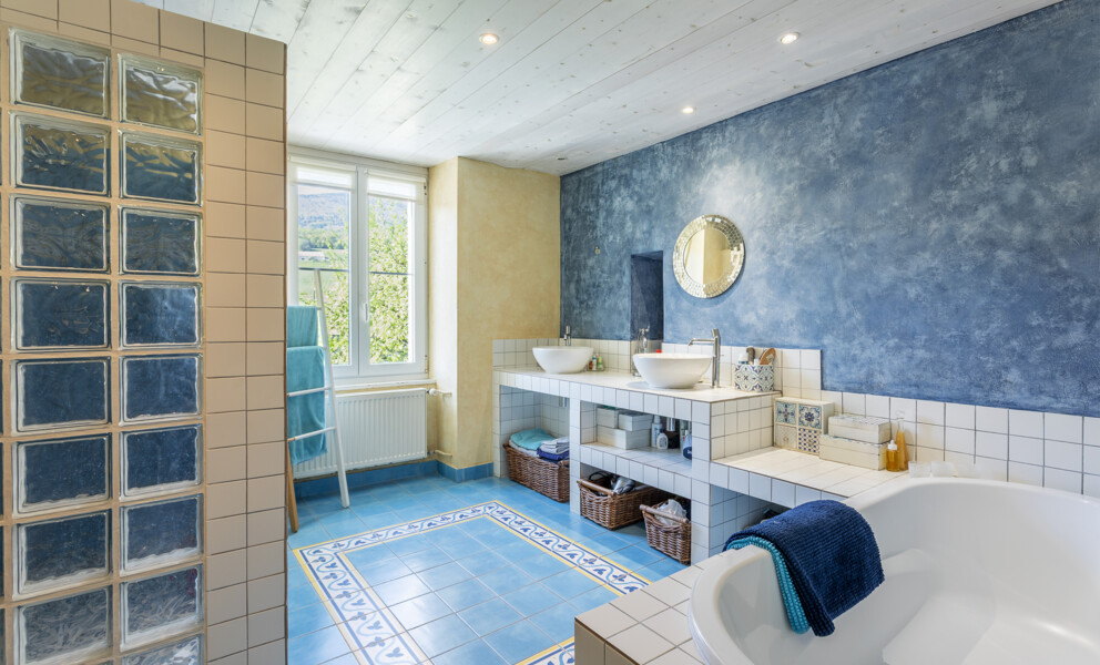 Maison d'habitation (ou locative) parfaitement située à Champagne !