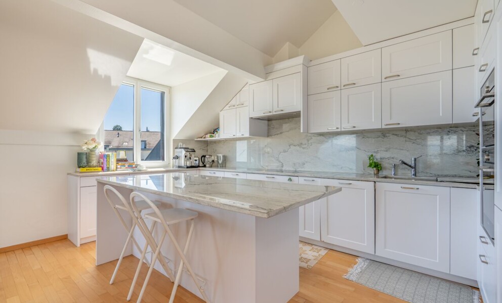 OFF MARKET ! DUPLEX D'EXCEPTION AVEC VUE SUR LE LAC