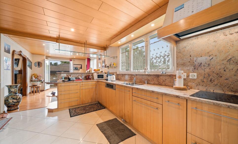 Rare sur le marché : villa familiale à Crans-près-Céligny