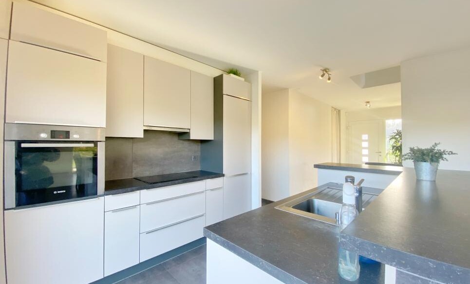 MAISON D'ARCHITECTE AU COEUR DE LA NATURE