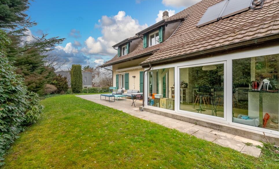 SUPERBE VILLA AU CALME